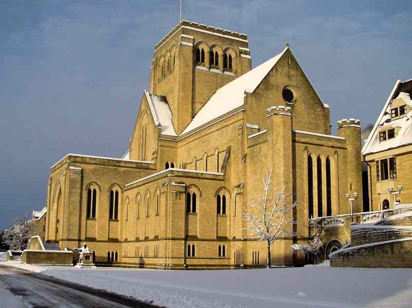 Ampleforth Abbey: looking west after a snowfall